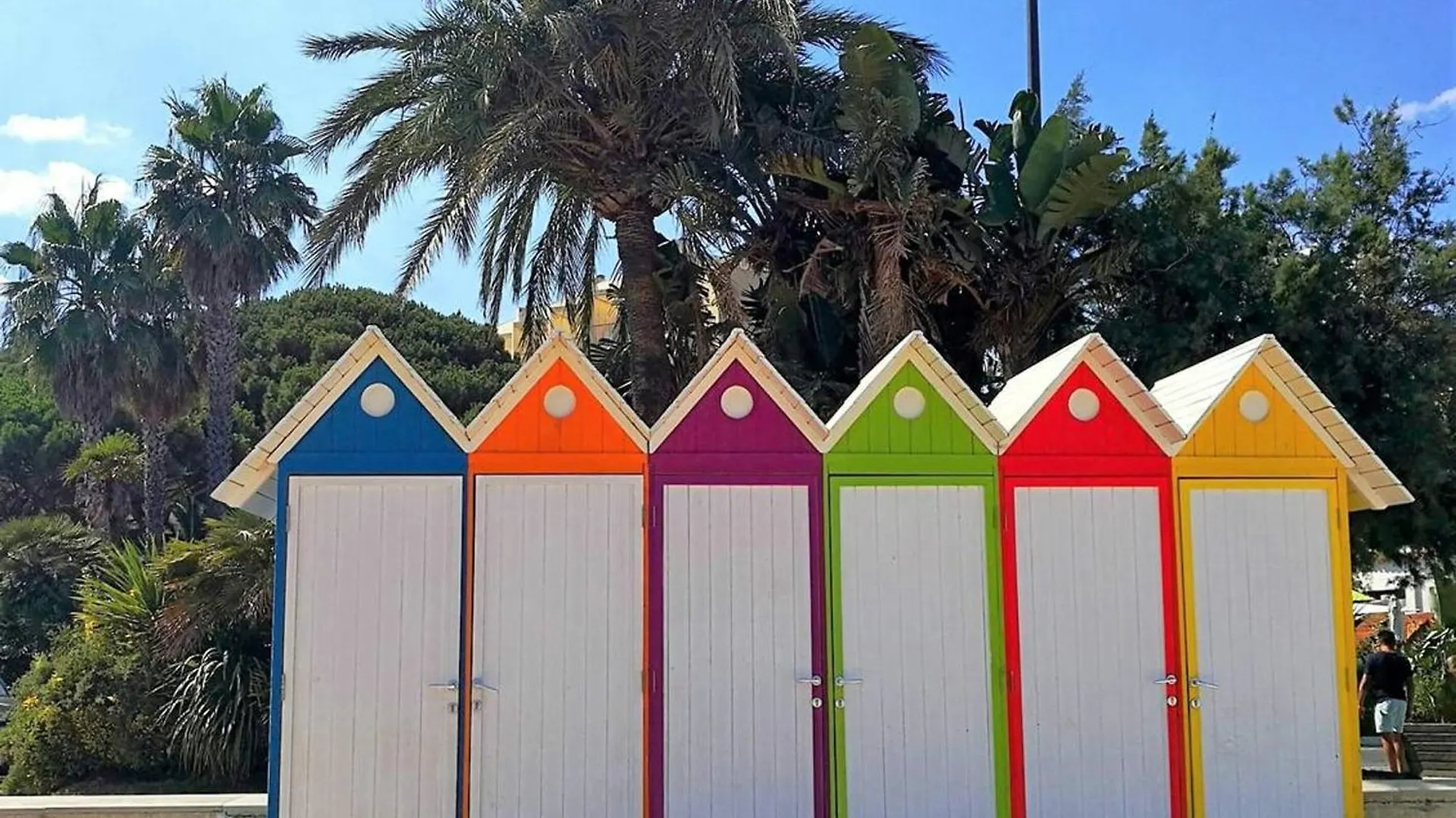 Studio Lumineux Avec Terrasse Et Garage, 4 Couchages, Proche Plage Au Lavandou - Fr-1-251-409 location